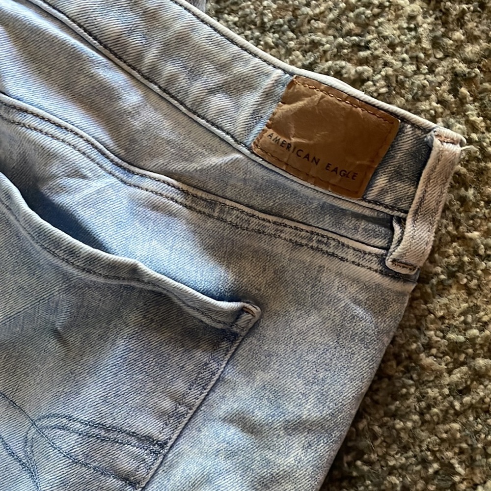 American eagle - Picture 3 of 5
